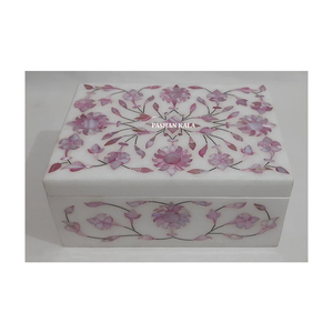 Le plus beau marbre blanc avec une finition fine et une forme rectangulaire polie et lisse Boîte à bijoux en incrustation de nacre multicolore - Product Image 3