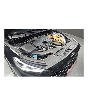 Kia K8 Noblesse 2023 con Volante a la Izquierda, Caja de Cambios Automática, Asientos de Cuero, Estándar de Emisiones Euro V, 52,104 km - Product Image 5