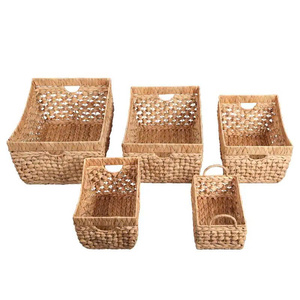 Aria Handwoven Water Hyacinth Nesting Storage Baskets with Handles (Set of 5) - Product Image 3