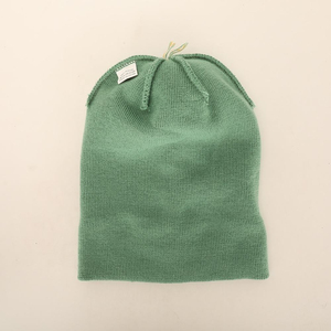 Bonnet en tricot épais avec pompon, idéal pour l'hiver, le ski et les activités de plein air, avec un grand pompon en fourrure moelleuse, élégant pour femmes. - Product Image 4
