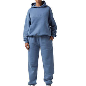 Ensemble de survêtement d'hiver deux pièces personnalisé pour femme grande taille, style streetwear, en molleton uni 300 GSM, comprenant un sweat à capuche ample et un pantalon de jogging - Product Image 1