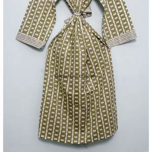 Kimono elegante y suave 100% algodón para mujer con estampado floral tradicional, perfecto para usar en casa, como ropa de noche y para descansar. - Product Image 6