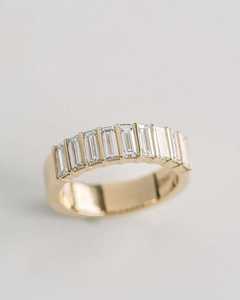 Bague demi-éternité de haute qualité avec diamants taille baguette cultivés en laboratoire, en or jaune 10K, cadeau de mariage ou de fête pour les amoureux - Product Image 1
