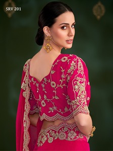 ชุดส่าหรีอินเดียสไตล์บอลลีวูดสุดหรูหรา ขายดีที่สุด ดีไซน์ทันสมัย นำเข้าจากต่างประเทศ เสื้อส่าหรีเซ็กซี่ บูติกเสื้อผ้าส่าหรี - Product Image 3