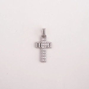 Pendentif Croix Hip Hop en Argent Sterling Plaqué Rhodium avec Moissanite – Cadeau Sacré du Patrimoine - Product Image 2
