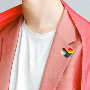 Pins en émail à prix avantageux, nouvelle arrivée, qualité supérieure, en stock, pins en émail multicolores - Product Image 4