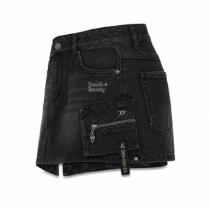 กระโปรงยีนส์ Cyber Cargo Denim Skort สำหรับผู้หญิง รุ่น Y2K สีดำฟอก ทรงมินิสั้นเอวต่ำ พร้อมกระเป๋าซิป และดีไซน์สไตล์สตรีทแวร์ - Product Image 3