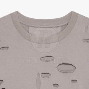 Camiseta de Manga Corta para Hombre, Estilo Desgastado, Cuello Redondo, Corte Regular, Gris con Patrón de Letras, Tejida, 100% Algodón, Estilo Urbano - Product Image 6