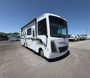 Autocaravana de Lujo Confortable T-H-O-R M-O-T-O-R Coach -2-9-M, Casa Rodante para 4-6 Personas - Product Image 1