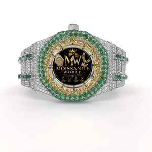 Reloj de cuarzo Green Diamond de primera calidad para hombre con caja de acero inoxidable con incrustaciones, detalles brillantes en el dial y estilo contemporáneo - Product Image 1