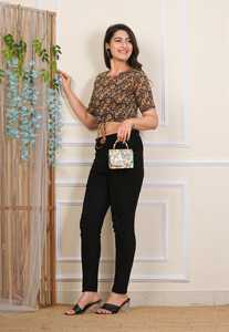 Chemisier en coton à imprimé floral couleur moutarde pour femme – Haut confortable et respirant, élégant et formel pour l'été - Product Image 4