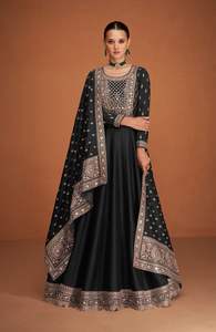 Traje Anarkali Moderno de Seda Premium Bordado por Diseñadores, Semi-Cosido, para Bodas, Diwali y Fiestas - Product Image 2