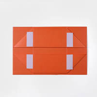 Boîte cadeau rigide magnétique A5 orange foncé avec ruban amovible, impression quadricolore et dorure de luxe