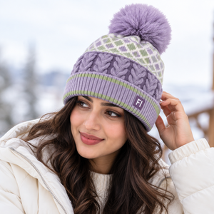 Gorros de Punto Trenzado con Pompón al por Mayor, Gorro de Invierno con Puño Acanalado y Patrón Jacquard Personalizado, Gorra de Moda Suave y Cálida Unisex, Proveedor de EE. UU. - Product Image 4