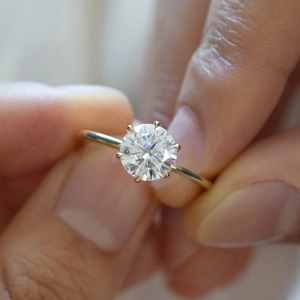 6-Prong Round Cut Moissanite Engagement <b>Ring</b> 925 Sterling Silver Customized Engagement <b>Ring</b> Moissanite - Product Image 4