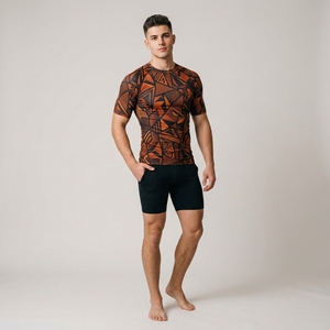 T-shirt de compression sportif à manches courtes avec logo personnalisé pour homme, entraînement sportif, gym, séchage rapide, performance athlétique - Product Image 5
