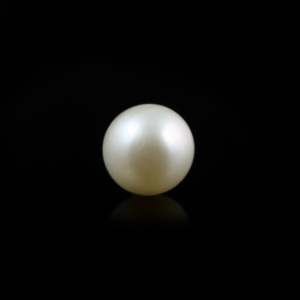 Premium 55 Carat Loose Pearl Gemstone for Fine Jewelry - Product Image 1