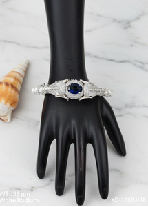 Kada Tradicional Premium Hecho a Mano para Eventos Nupciales, Elegante Brazalete de Celebración para Mujer, Joyería Cultural Chic al por Mayor - Product Image 3