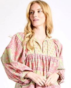 Blusa de Mujer Estilo Boho Vintage con Estampado Floral, 100% Algodón, Cuello en V, Manga Larga Abullonada, Informal de Verano, Ecológica, Transpirable y Ligera - Product Image 1