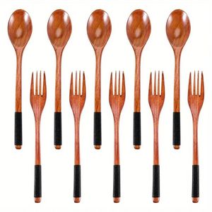 Ensemble de couverts en bois naturel finition mate, réutilisables, design minimaliste pour le camping, la maison, les restaurants – Ensemble fourchette et cuillère - Product Image 5