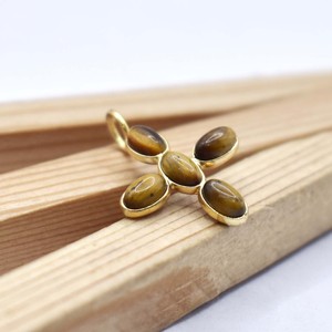 Pendentif croix œil de tigre fait main, plaqué or, avec pierre précieuse ovale et cinq pierres serties, bijou spirituel minimaliste, cadeau pour femme - Product Image 4