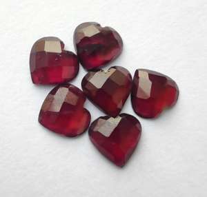 Garnet natural en forma de corazón, corte a cuadros, piedra preciosa calibrada, joyería, piedra suelta, cristal curativo. - Product Image 1
