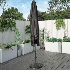 Housse de parasol de patio noire toutes saisons, imperméable et durable en polyester avec aérations intégrées - Product Image 1
