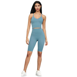 Shorts de sport légers pour femmes, ensemble de yoga et de gym avec soutien-gorge de sport sans coutures, vêtements de sport actifs avec logo personnalisé pour femmes - Product Image 1