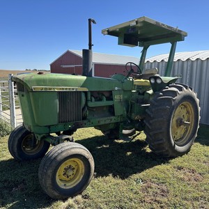 Tracteur 2 roues motrices 90 CV à vendre avec peu d'heures de utilisation, rapport et inspection vidéo fournis - Product Image 2