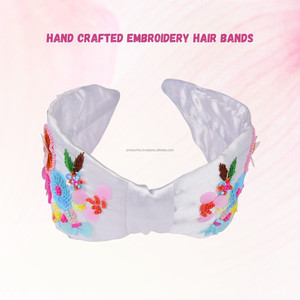 Nouveau Bandeau Fait Main en Tissu Blanc Brodé avec Nœud Croisé Large pour Enfants, Style Mignon et Tendance - Product Image 4