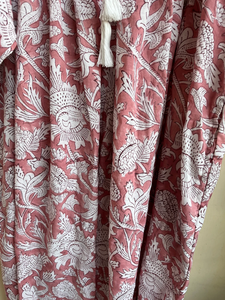 เดรสแม็กซี่ลำลองพิมพ์ลายด้วยมือ ผ้าฝ้ายอินเดีย คอกลม แขนทรงบอลลูน ปักลายดอกไม้ เดรสยาว - Product Image 3