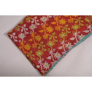 ผ้าห่มกันธาลายดอกไม้สไตล์วินเทจ ผ้าฝ้ายอินเดีย โบโฮ ผ้าคลุมเตียง ผ้าห่มสองด้าน ทำมือ เป็นมิตรกับสิ่งแวดล้อม ซักได้ จากราชสถาน - Product Image 4