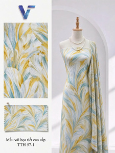 Prendas de Moda Tejidas de Vietnam, 100% Poliéster, Ligeras, 150 cm, Transpirables, 60 g/m², Tela Jacquard con Estampado Floral de Camelia - Product Image 4