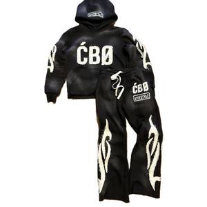 Conjuntos de sudadera con capucha y pantalón acampanado de algodón 100% para niños, personalizados OEM, estilo streetwear de invierno, con bordado, apliques, cremallera, lavado ácido y efecto desgastado. - Product Image 2