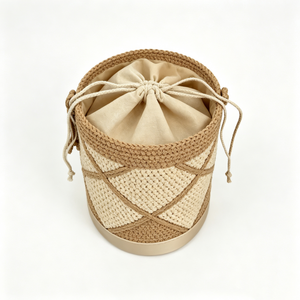 Bolso tipo cubo tejido a crochet con diseño de diamantes, personalizado, con cordón, estilo paja, bicolor, pequeño, para llevar en la mano - Product Image 4