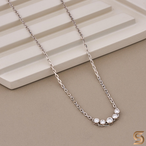 สร้อยคอทองคำขาว 14K ประดับเพชรโมอิสซาไนต์ 5 เม็ด แบบมินิมอล น้ำหนัก 0.20 กะรัต |   สร้อยคอสวยหรูสำหรับทุกวัน - Product Image 5
