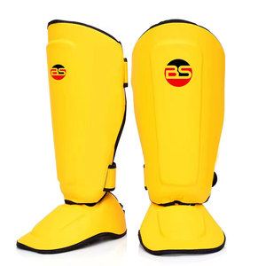 Espinilleras de Cuero para Muay Thai, con Logotipo Personalizado, Protección para Boxeo, Hechas en Pakistán, Colores Personalizados, Ecológicas, de Burhan Sports - Product Image 5