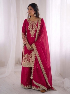 Ensemble de soirée trois pièces de luxe Fendi en soie brodée de perles et de sequins, tunique longue, pantalon et dupatta, pour femme, HHI 535 A - Product Image 2