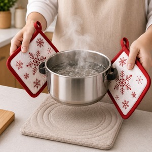 Porte-casserole décoratif de Noël, couleur et taille personnalisées, 100% coton, écologique, résistant au four, passe au lave-vaisselle - Product Image 2