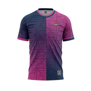 MADE4MATCH Maillot de sport personnalisé imprimé avec un design en sublimation dégradé, manches courtes, col rond, tissu polyester respirant - Product Image 1