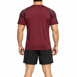 T-shirt de course personnalisé pour homme en polyester et élasthanne, vêtement de sport athlétique, tenue d'entraînement flexible, marque privée, vente en gros pour les commandes en gros de t-shirts - Product Image 3