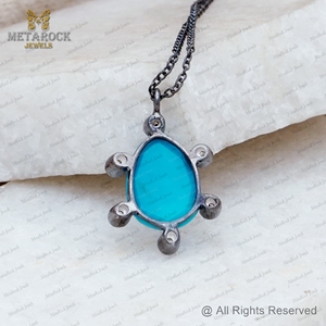 Collier pendentif en argent 925 oxydé avec diamant naturel serti clos et pierre précieuse turquoise, bijoux fins en gros - Product Image 5