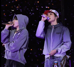 บีทีเอส 'วี' 'เจโฮป' [ FRU& ] แคป ซีดีเพลงเคป๊อป พลาสติกและกระดาษ ภาษาเกาหลี ทุกวัย เกาหลี - Product Image 6