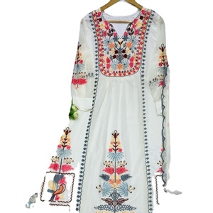 ชุดยาวปักลายสุนัขจิ้งจอกปากีสถานหลากสีสำหรับผู้หญิงคอลเลกชันงานแต่งงานพร้อมกระจก - Product Image 1