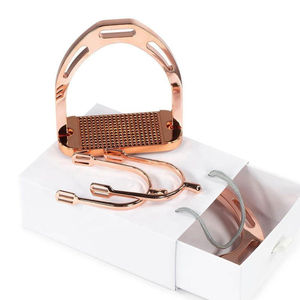 Estribos de acero inoxidable con logotipo personalizado para montar a caballo, antideslizantes, colores personalizados, estribos de salto de aluminio de calidad profesional. - Product Image 4