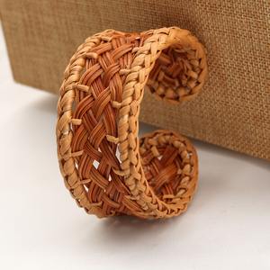 Joyería de moda sostenible en venta, pulsera de ratán hecha a mano, brazalete de bajo costo, pulseras de alta calidad - Product Image 6
