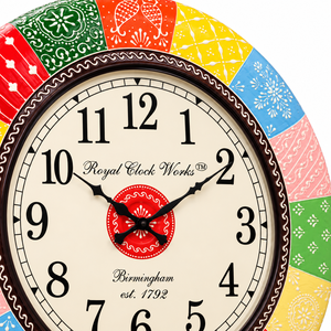Reloj de Pared de Madera Tradicional Pintado a Mano – Reloj Decorativo Redondo de Arte Indio de 18 Pulgadas para Decoración del Hogar - Product Image 2