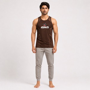 Camiseta sin mangas cómoda para hombre, hecha con materiales ligeros que brindan comodidad transpirable y movimiento sin restricciones durante todo el día. - Product Image 1