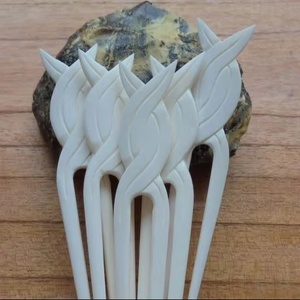 Épingle à chignon en os de buffle sculpté à la main, fourche à cheveux artisanale, bijou de cheveux fait main, directement de l'usine de fabrication - Product Image 3