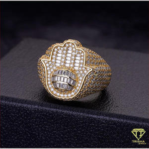 Anillo de Moissanita con Símbolo de Mano Audaz, Plata de Ley 925, Joyería de Lujo para Hombre - Product Image 3